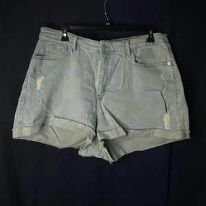 Wild Fable - Women's Super-High Rise Curvy Rolled Cuff Light Wash Jean Shorts